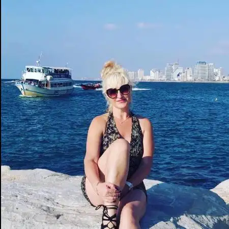 Viktoriya, 50Raanana 
