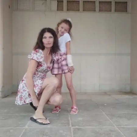 Olga, 42Arad