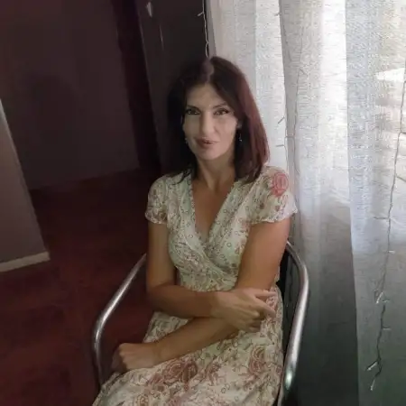 Olga, 42Arad 