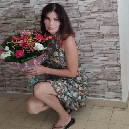 Olga, 42Arad 