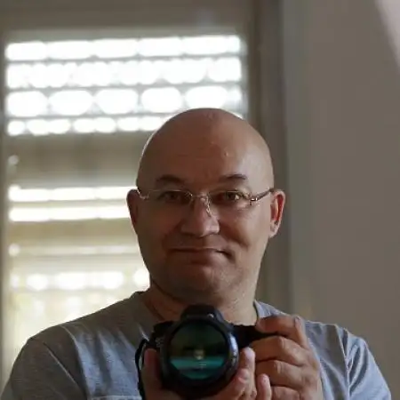 yura, 58 Ramat Gan