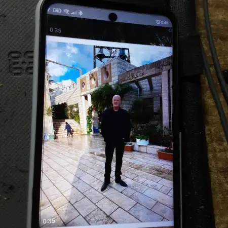 Yos, 65 Hod HaSharon