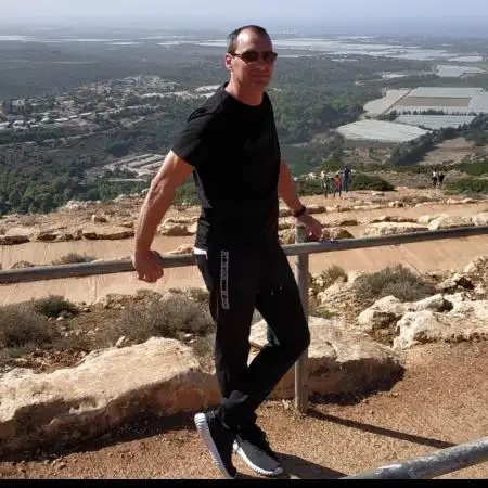 Andrey, 49Shlomi 
