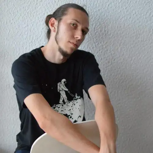 Vladi, 36Nahariya