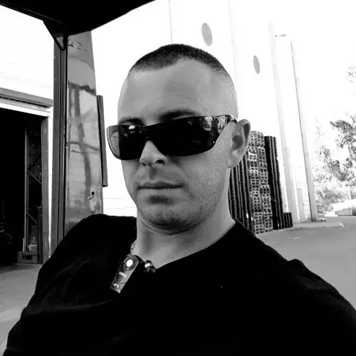 Max, 41Rishon LeZion 