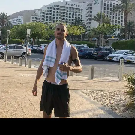 Alex, 36Bat Yam 