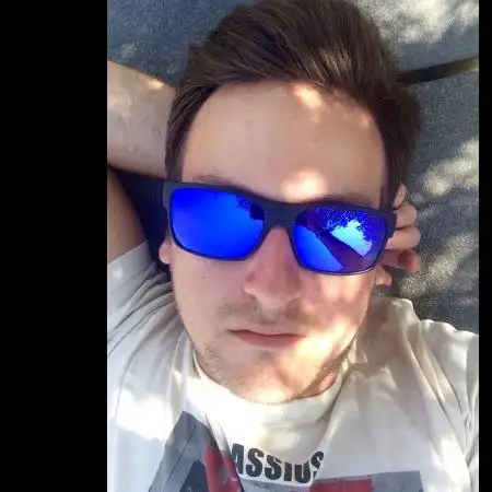 Oleg, 35Ariel 