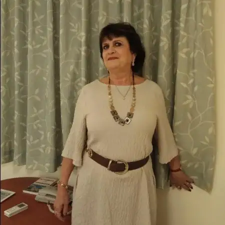 Izabella, 70, Nesher - Dately