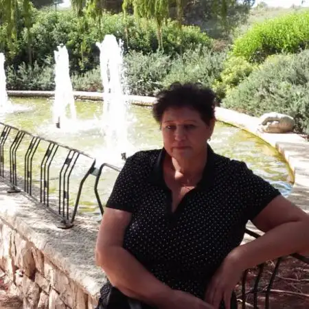 Larisa, 69Hedera 