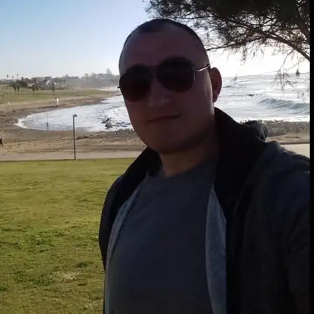 Oleg, 38Bat Yam 