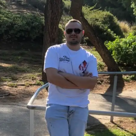Oleg, 36Petah Tikva 