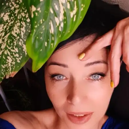 Galina, 52Bat Yam 