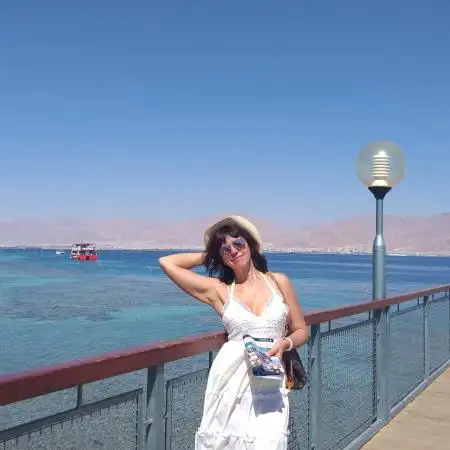 Julia, 51Bnei Brak 