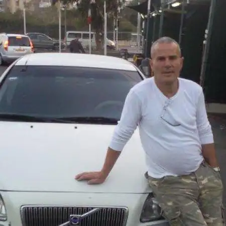אורי, 74Tel Aviv