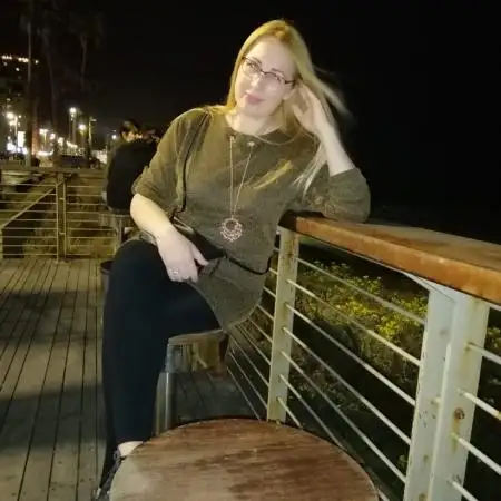 Olga, 49Bat Yam 