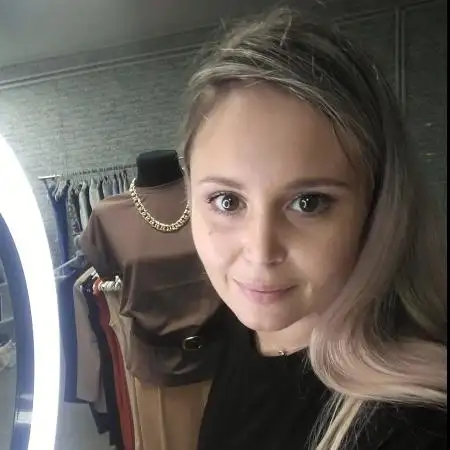 Veronika, 42Tel Aviv
