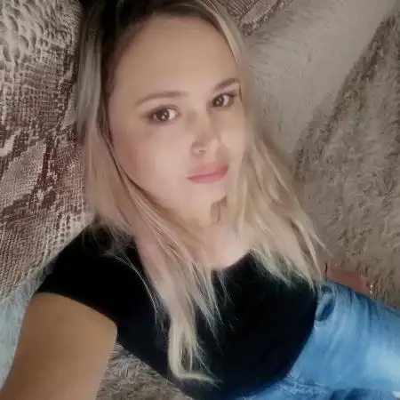 Veronika, 42Tel Aviv