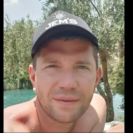 Vitaliy, 42Petah Tikva