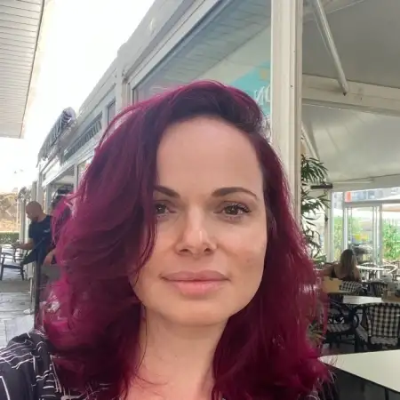 Anna, 46Holon 