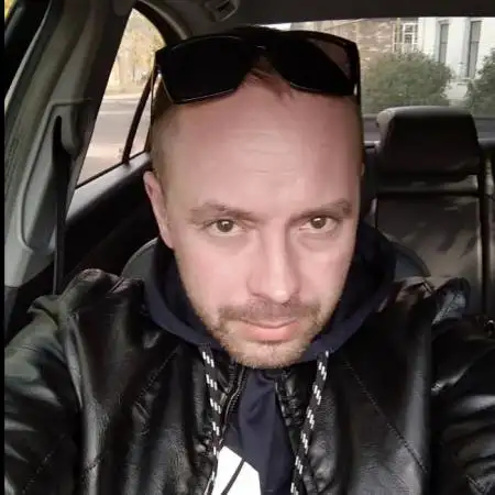 Valeriy, 42Rishon LeZion 
