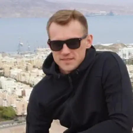 Serhii, 37Eilat 