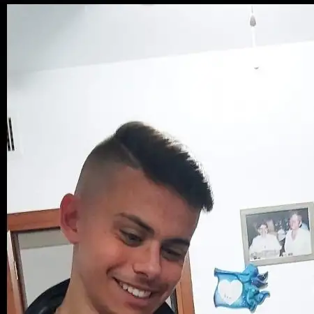 moshe, 28Holon