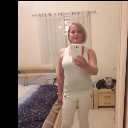Suzanna, 44Bat Yam