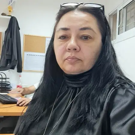 Veronika, 50Kfar Saba 