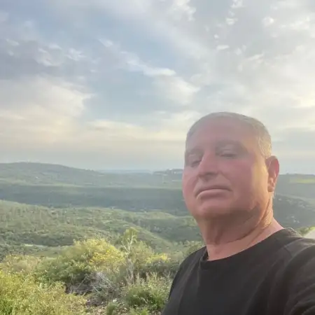 Shalom, 63 Afula
