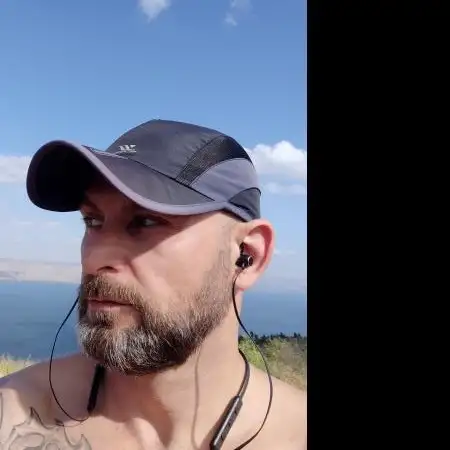 Nik, 51Haifa 