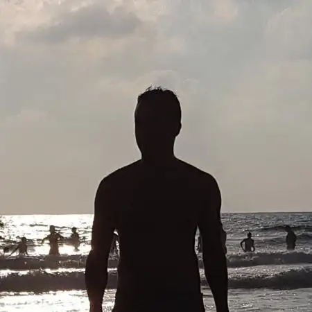 אלירן, 47Tel Aviv