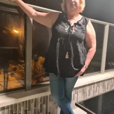 Anna, 53Kiryat Yam