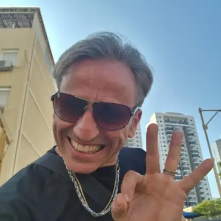 Daniel, 52Rishon LeZion