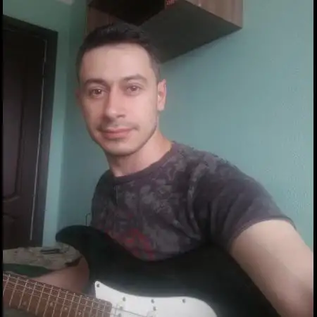 Gilad, 37Holon