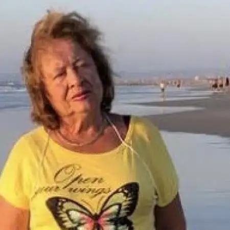 Bella, 71Kiryat Yam 