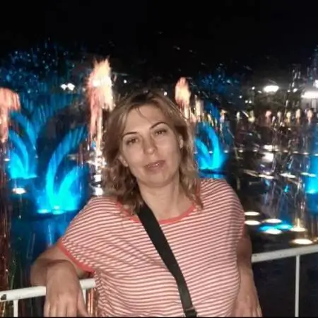 Yuliya, 53 