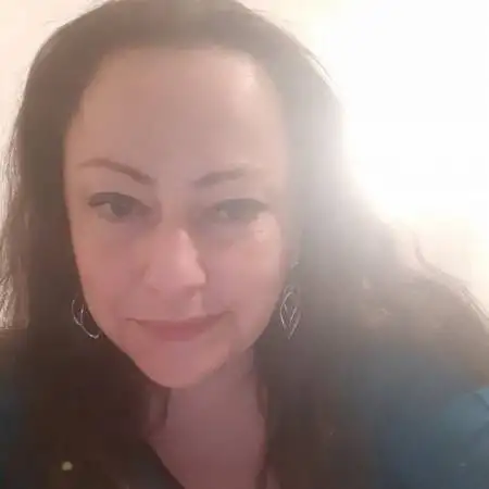 Yulya, 42Holon