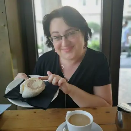 irina, 44Netanya 