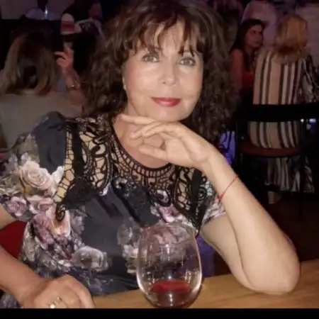 Eva, 62Ashdod