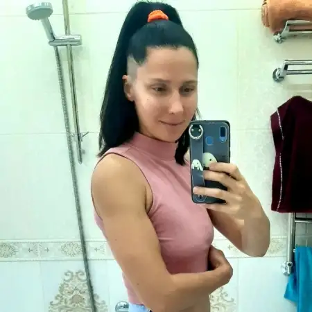 Polina, 40Jerusalem 