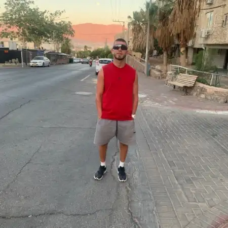 Egor, 26Eilat