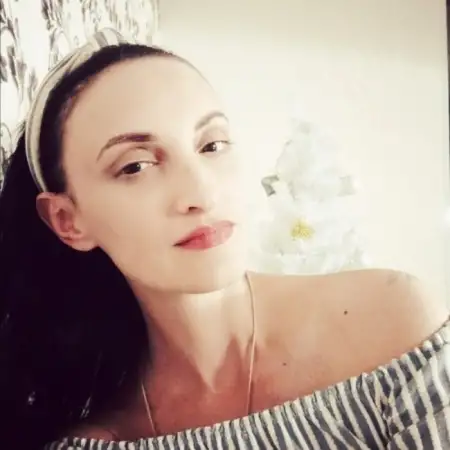 Irina, 50Tel Aviv 
