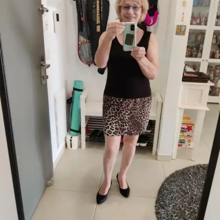Elena, 66Rehovot 