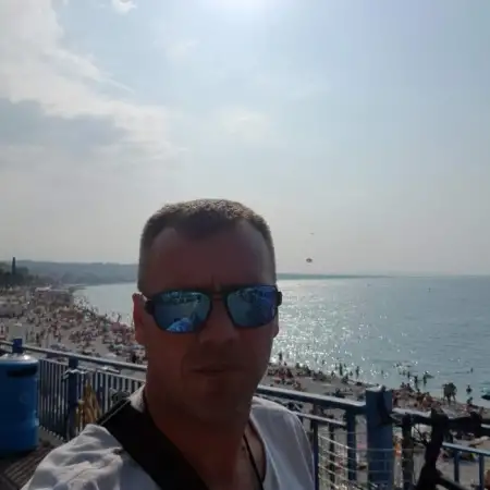 Viktor, 49Rehovot 