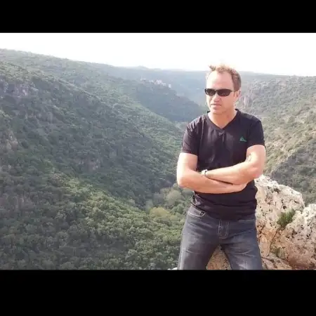 Jongler, 44Haifa