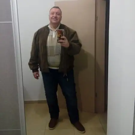 Yakov, 62Petah Tikva 