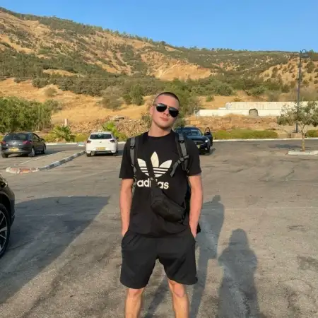 Artiom, 24Petah Tikva