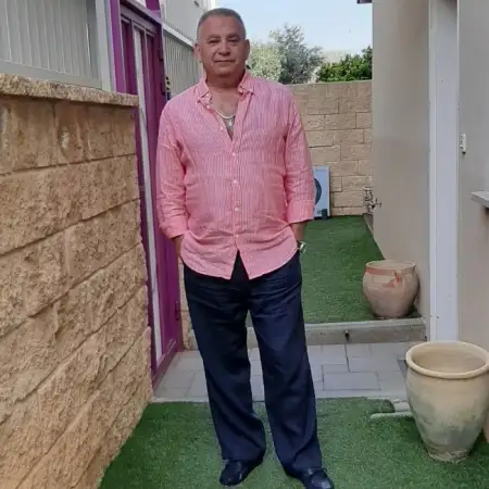 Alex, 63Petah Tikva 