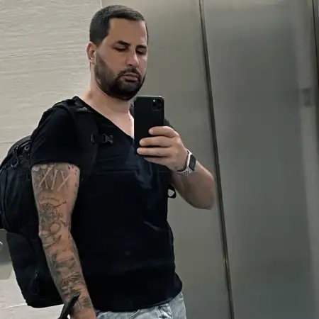 Shai, 47Tel Aviv