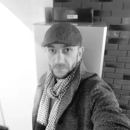 Victor, 41Bat Yam 
